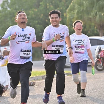Runner Photo 7735110