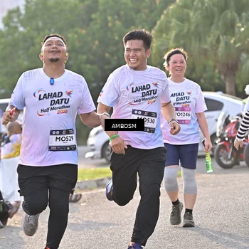 Runner Photo 7735113