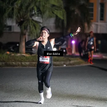Runner Photo 7735116