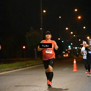 Runner Photo 7735151