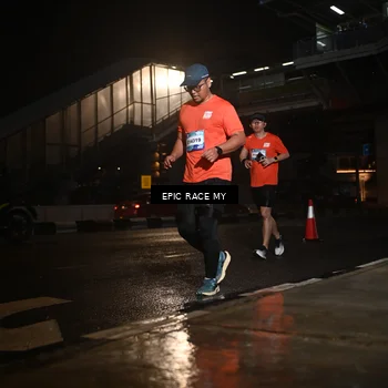 Runner Photo 7735170