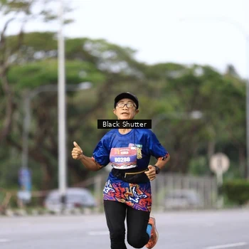 Runner Photo 7735172