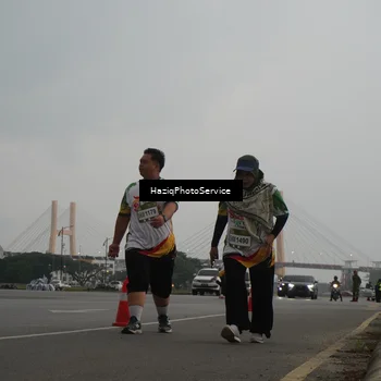Runner Photo 7735174