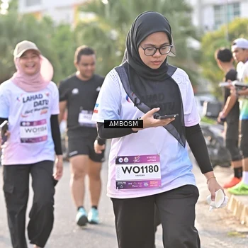Runner Photo 7735200