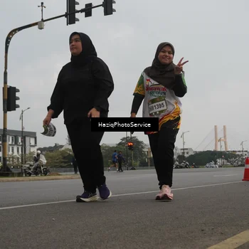 Runner Photo 7735203