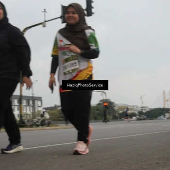 Runner Photo 7735208