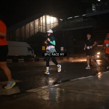 Runner Photo 7735216