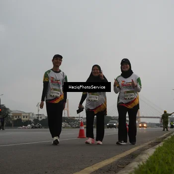 Runner Photo 7735220