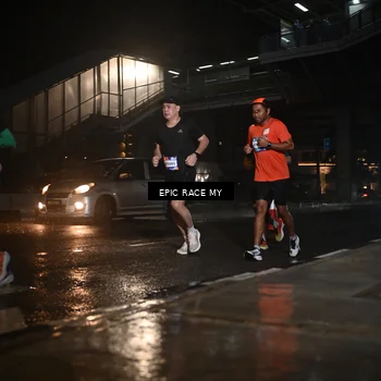 Runner Photo 7735225