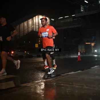 Runner Photo 7735241