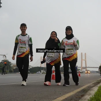 Runner Photo 7735243