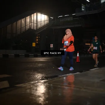 Runner Photo 7735292