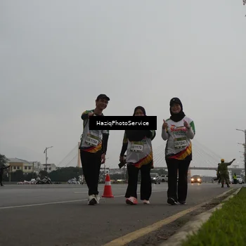 Runner Photo 7735329