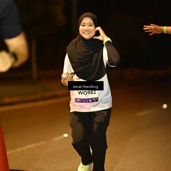 Runner Photo 7735345