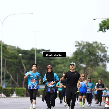 Runner Photo 7735347