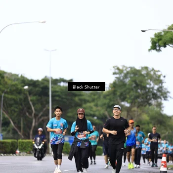 Runner Photo 7735356