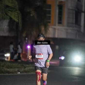 Runner Photo 7735360