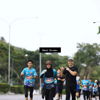 Runner Photo 7735372