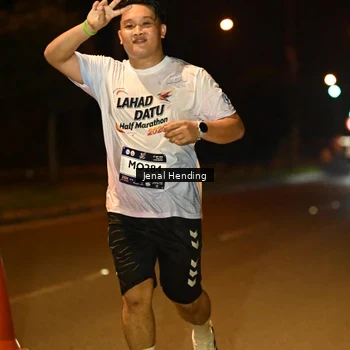 Runner Photo 7735377