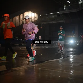 Runner Photo 7735410