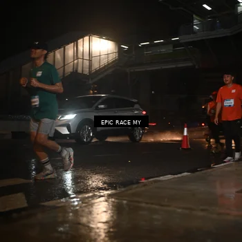 Runner Photo 7735411