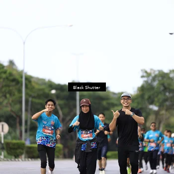 Runner Photo 7735413