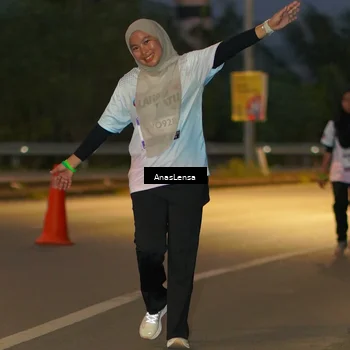 Runner Photo 7735415