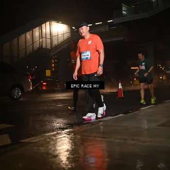 Runner Photo 7735436