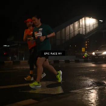 Runner Photo 7735472
