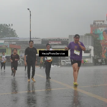 Runner Photo 7735494