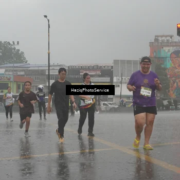 Runner Photo 7735510