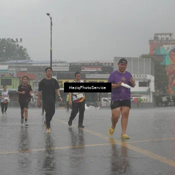 Runner Photo 7735515