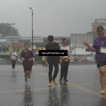 Runner Photo 7735525