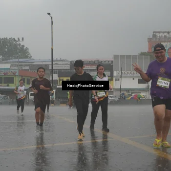 Runner Photo 7735532