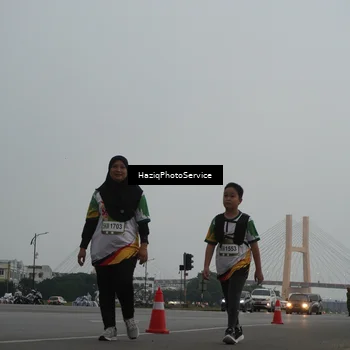 Runner Photo 7735545