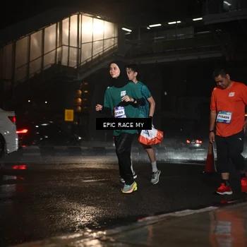 Runner Photo 7735567
