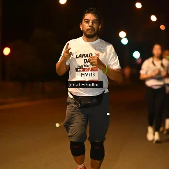 Runner Photo 7735615