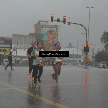 Runner Photo 7735636