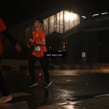 Runner Photo 7735640