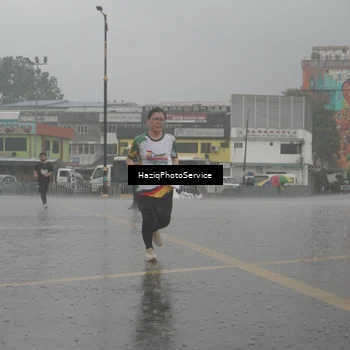 Runner Photo 7735663
