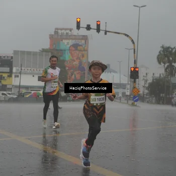 Runner Photo 7735671
