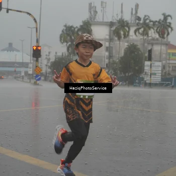 Runner Photo 7735678