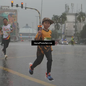 Runner Photo 7735686