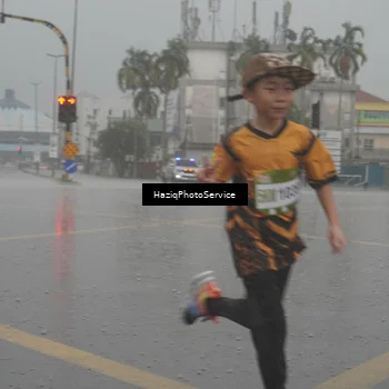 Runner Photo 7735700