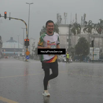 Runner Photo 7735713