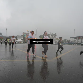 Runner Photo 7735714