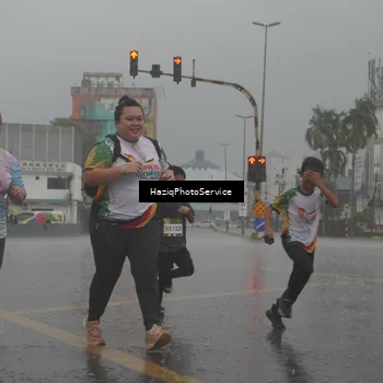 Runner Photo 7735715