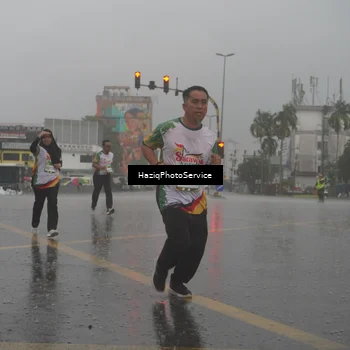 Runner Photo 7735726