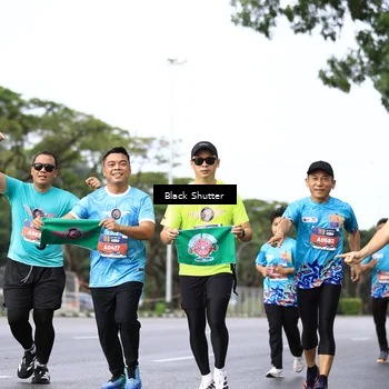 Runner Photo 7735734