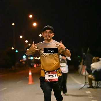 Runner Photo 7735747
